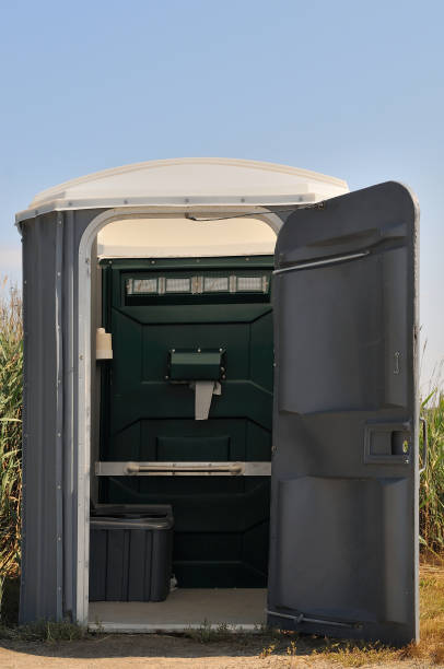 Best Portable restroom trailer rental  in Bluewell, WV
